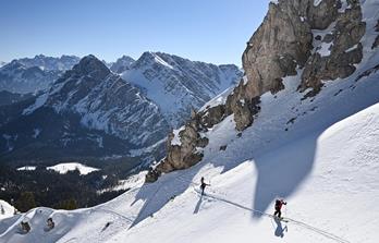 Enjoyable ski touring in the Dolomites